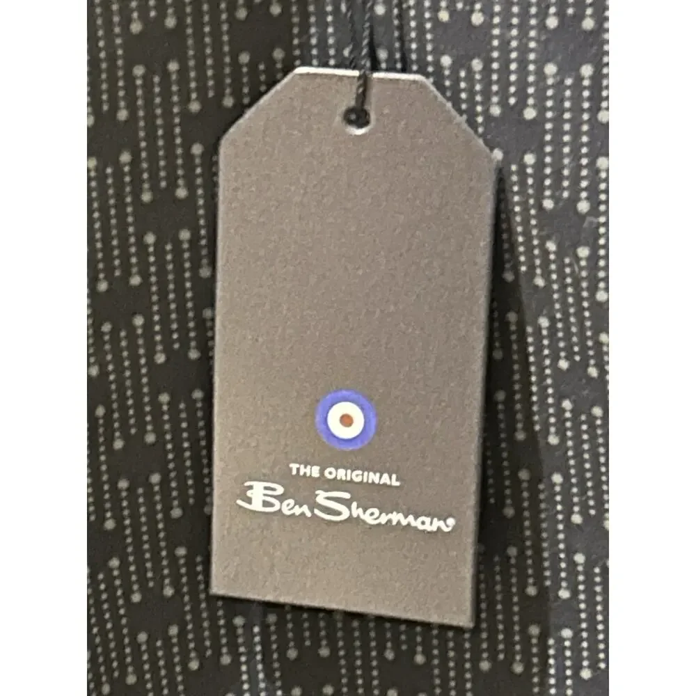 NWT Ben Sherman Regular Fit Shorts in Marine Blue size 36